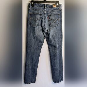 Levi's Women's Mid Rise Jeans Skinny Med Wash Sz 28/32 Stretch K-2